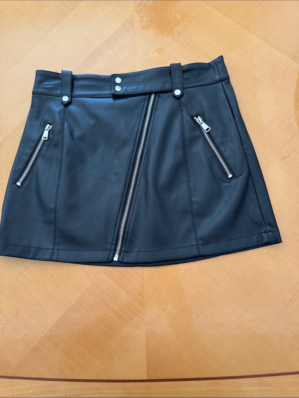 Zara Black Faux Leather Mini Skirt with Zipper Detail size m